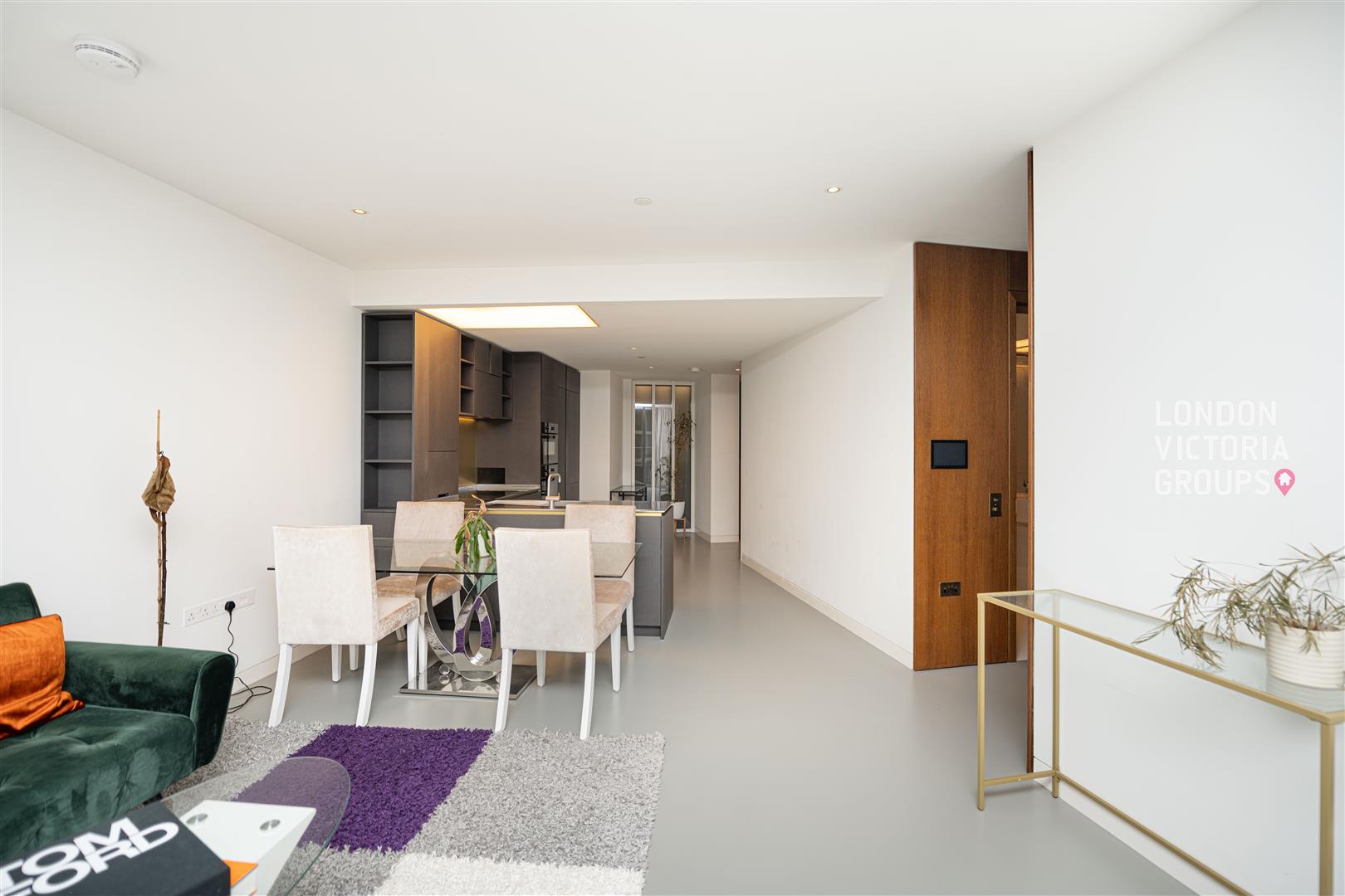 1 bed property in Gasholders Building, 1 Lewis Cubitt Square, London